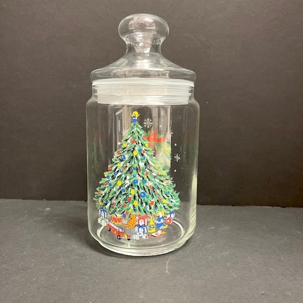 Vintage Christmas Tree and Wreath Clear Glass Cookie Jar Canister with Lid 8.5"‎